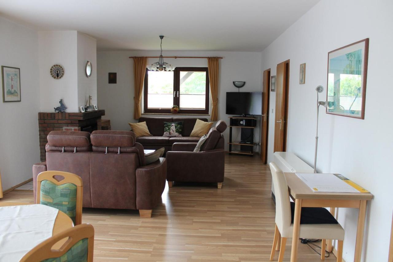 Haus Seerobbe-Erdgeschosswohnung Fehmarn Esterno foto