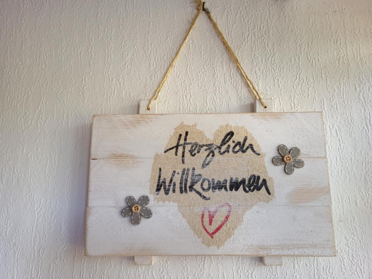 Haus Seerobbe-Erdgeschosswohnung Fehmarn Esterno foto